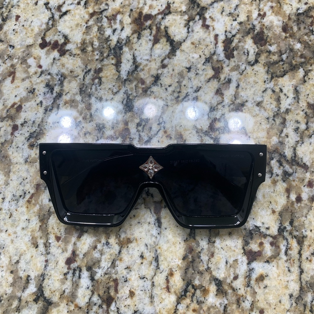 Louis Vuitton Cyclone Sunglasses